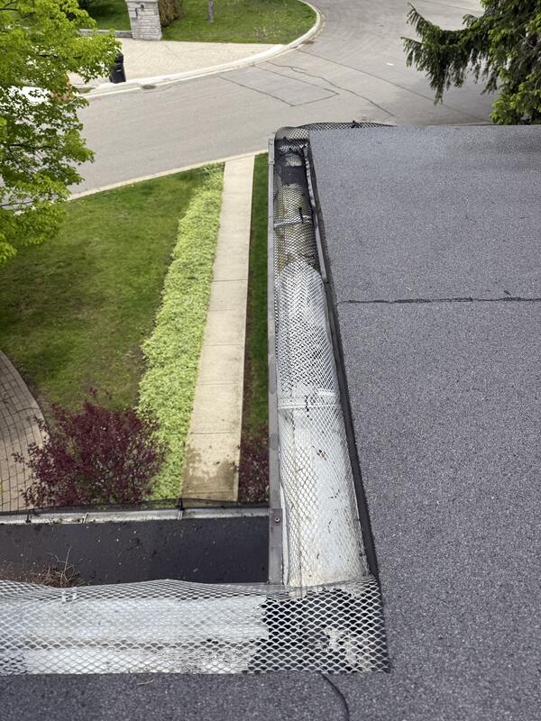 Flat roof gutter corner — after